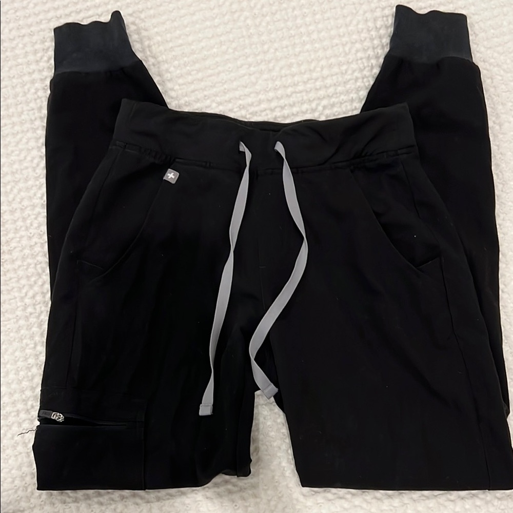 Figs Zamora Black Jogger Pants with Gray Drawstrings